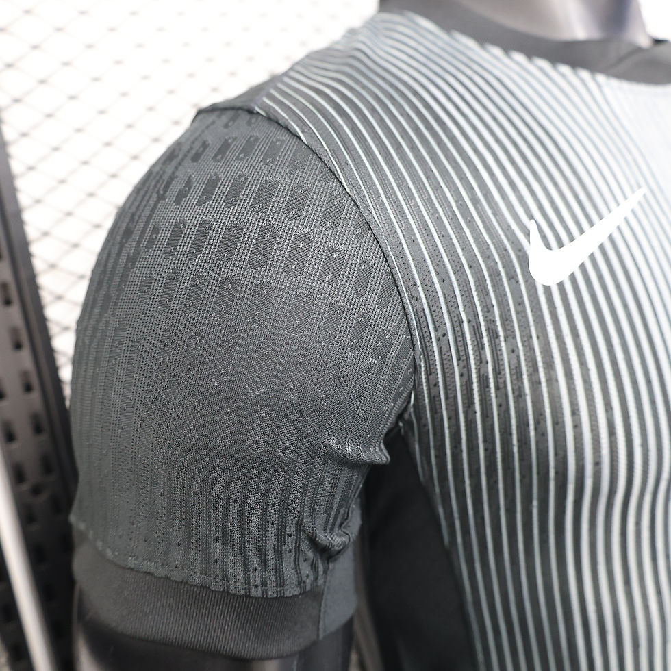 Miniatura: Camisa Modelo Jogador PSG Goleiro Preto 2025/26