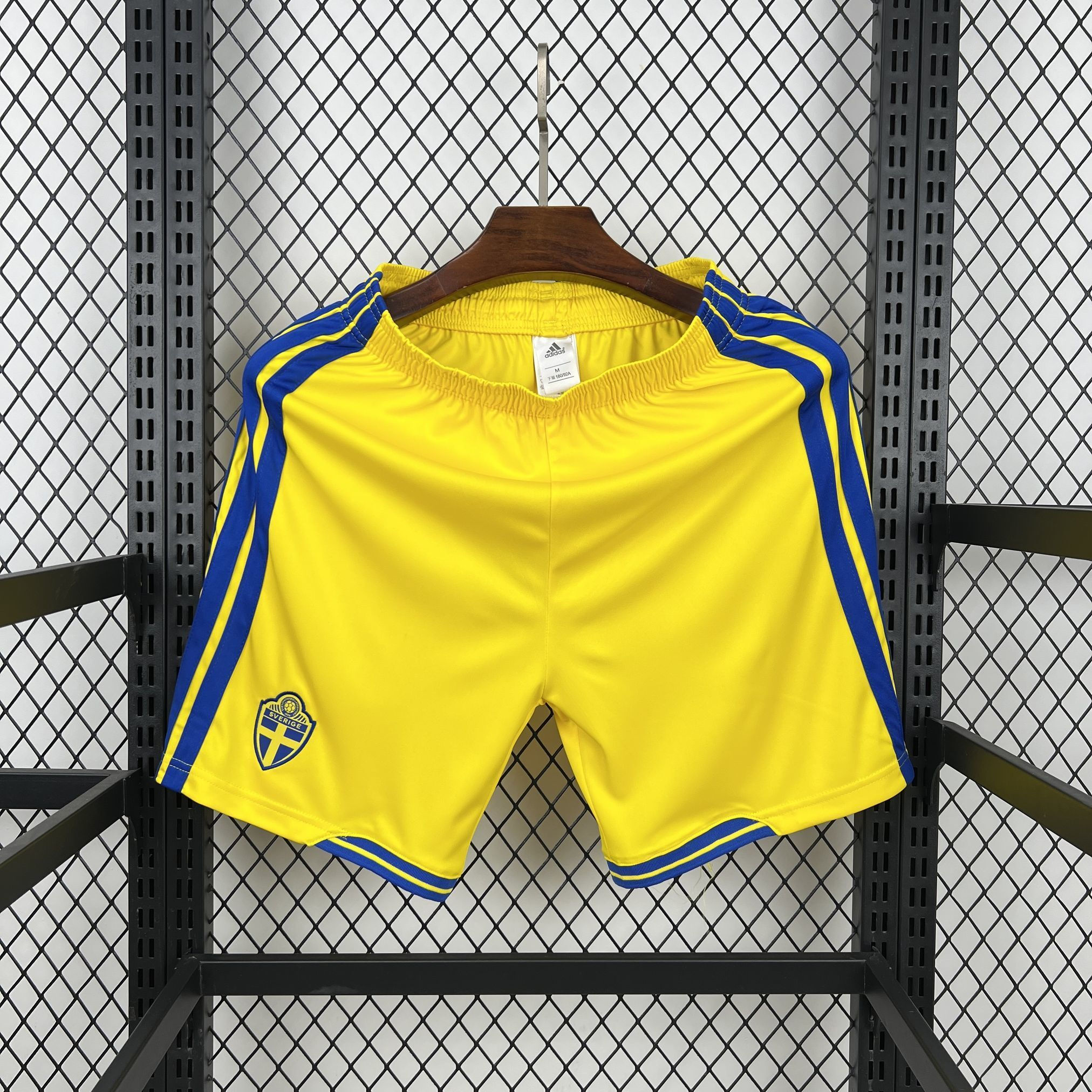 Short Futebol Suécia Away 2026/27