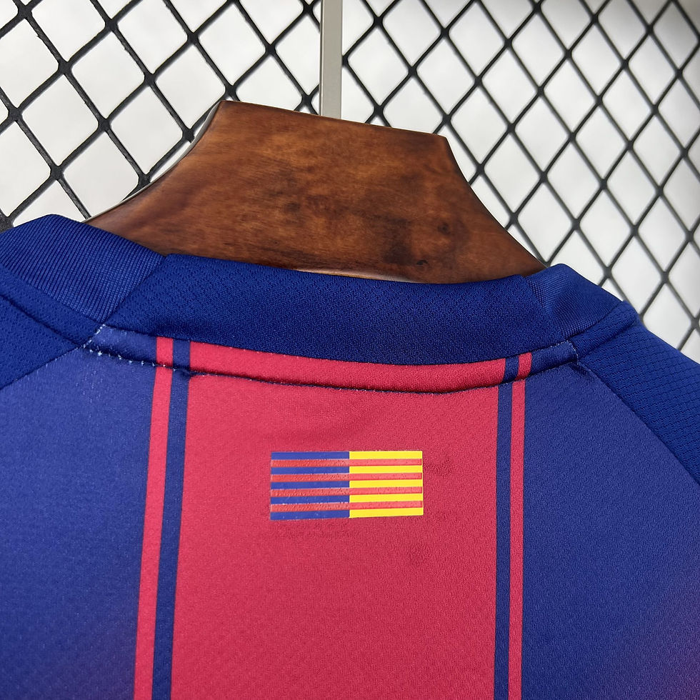 Miniatura: Camisa Modelo Torcedor Masculino Barcelona x Olivia Rodrigo Home 2026/27