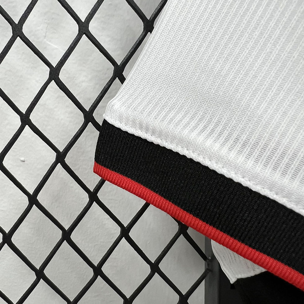 Miniatura: Camisa Modelo Torcedor Benfica Edição Limitada Branco 2026/27