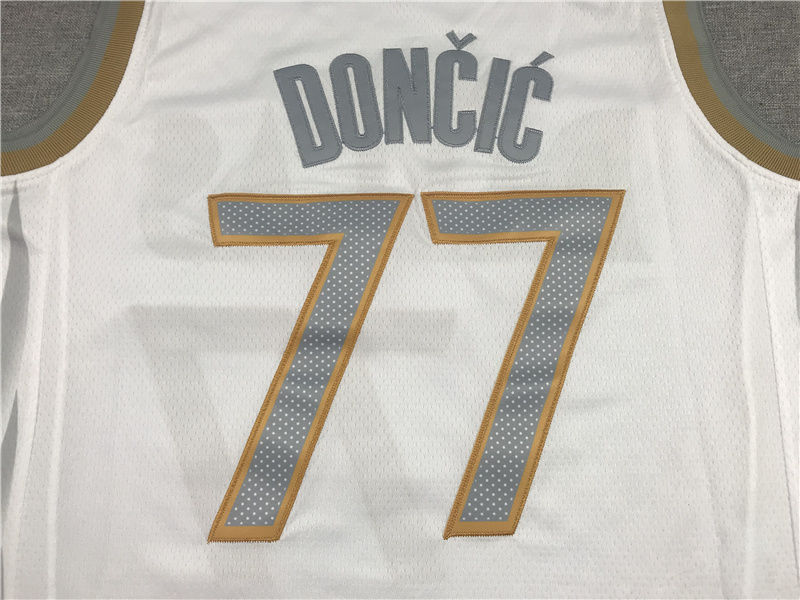 Miniatura: Camisa Basquete Modelo Bordado Dallas Mavericks Luka Dončić 77