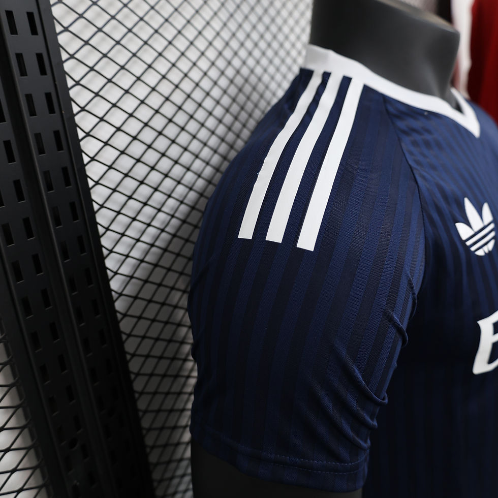 Miniatura: Camisa Modelo Jogador Arsenal Edição Limitada Azul Escuro 2025/26