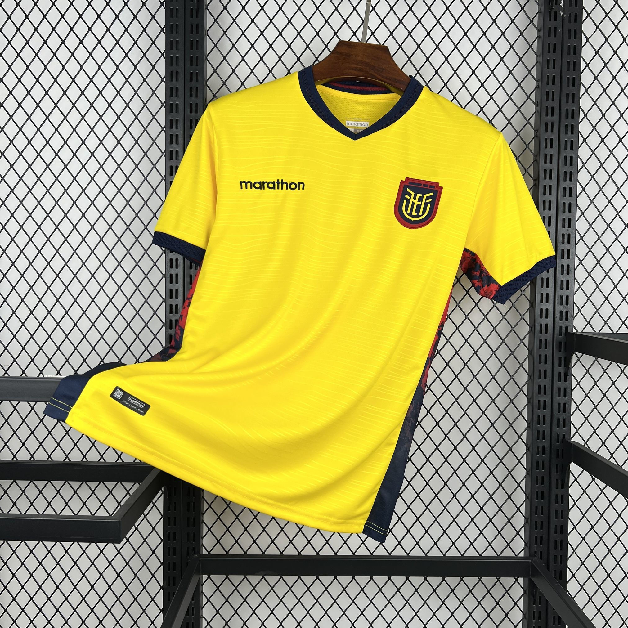 Camisa Modelo Torcedor Equador Home 2026/27