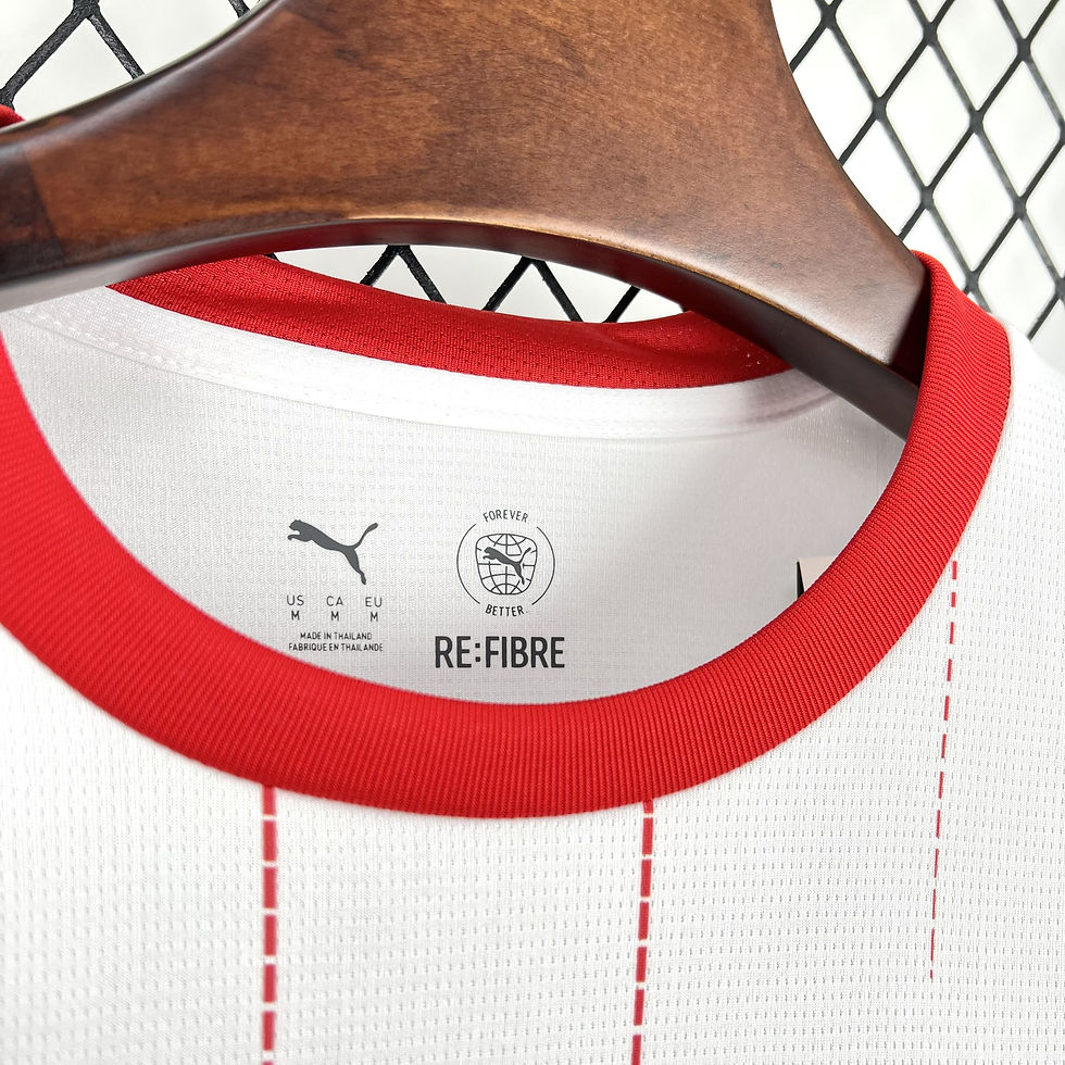 Miniatura: Camisa Modelo Torcedor Masculino RB Leipzig Home 2026/27