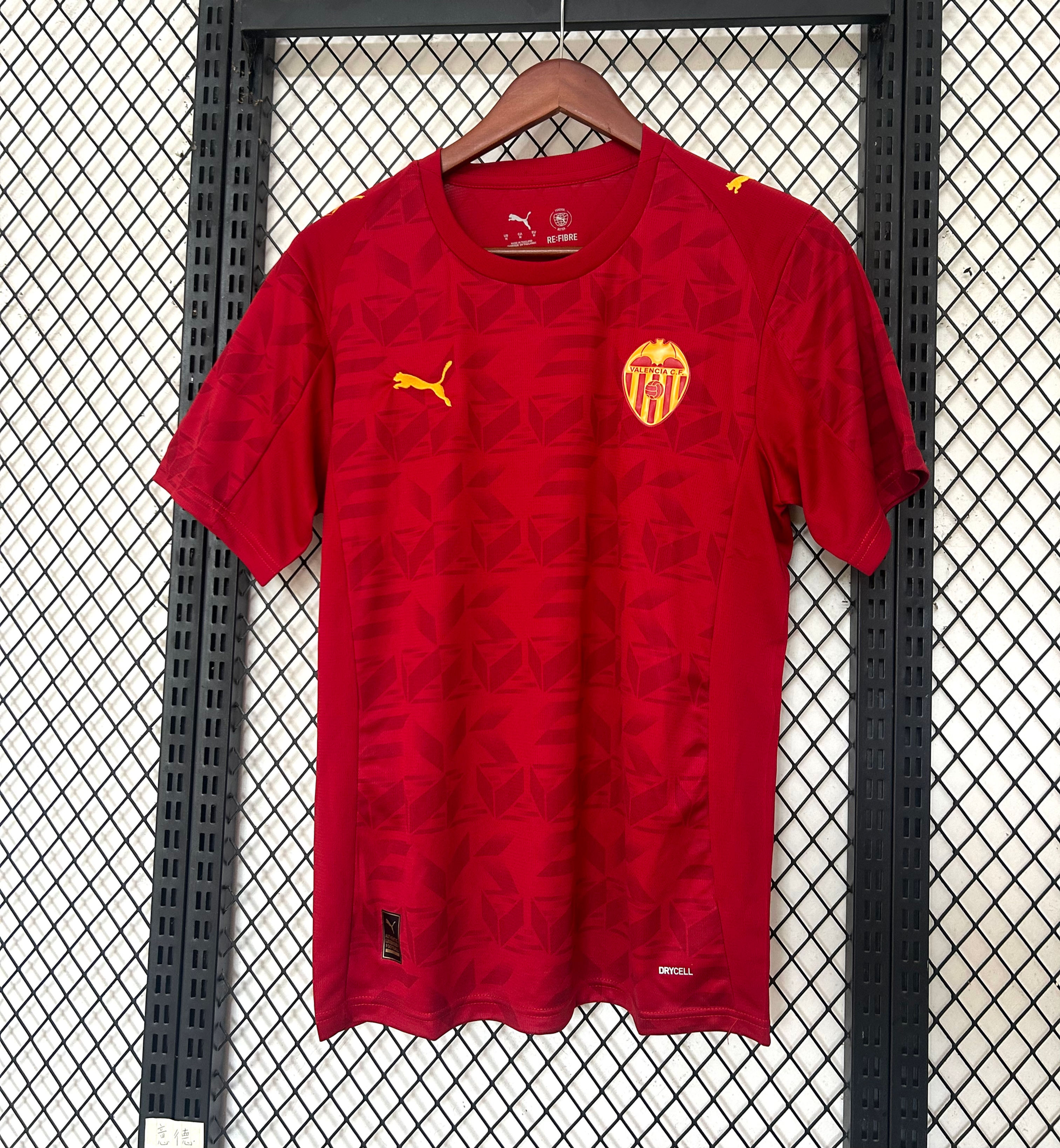 Camisa Modelo Torcedor Valencia Away 2025/26