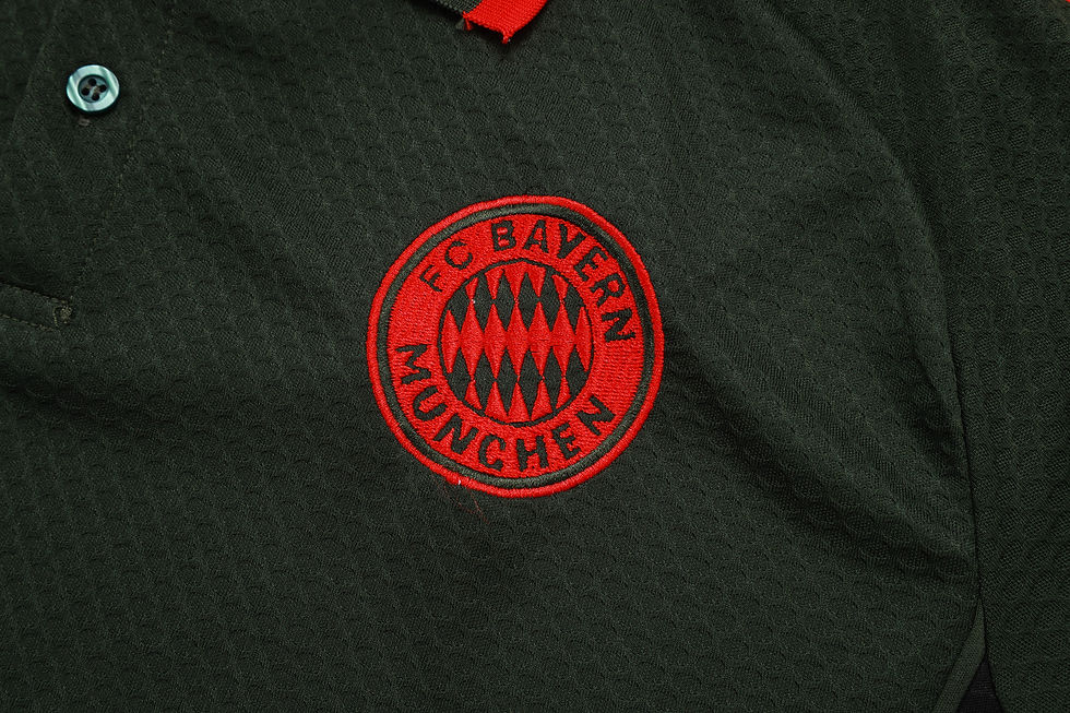 Miniatura: Conjunto Polo Adidas Bayern de Munique Verde Musgo 2025/26