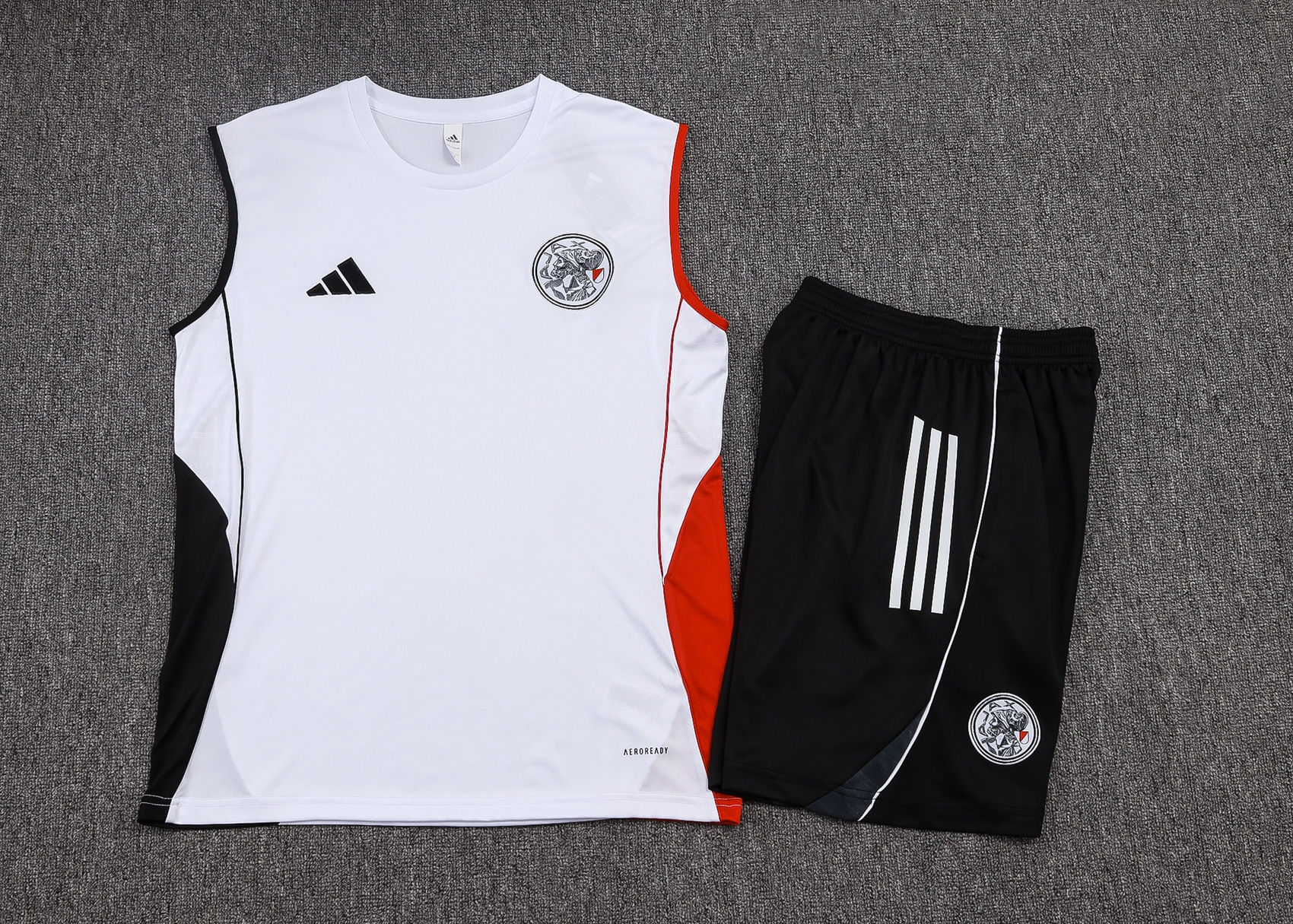Conjunto Treino Adidas Ajax Branco 2025/26