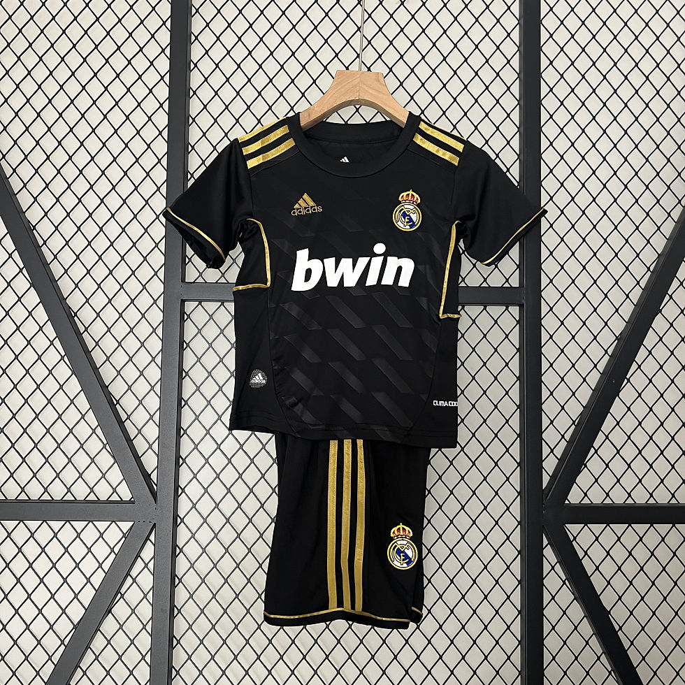 Conjunto Futebol Infantil Real Madrid 2012