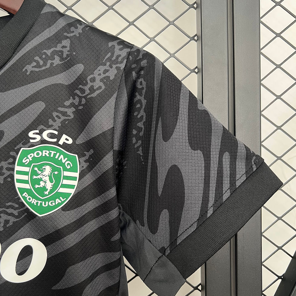 Miniatura: Conjunto Futebol Infantil Sporting Lisboa Goleiro Preto 2025/26