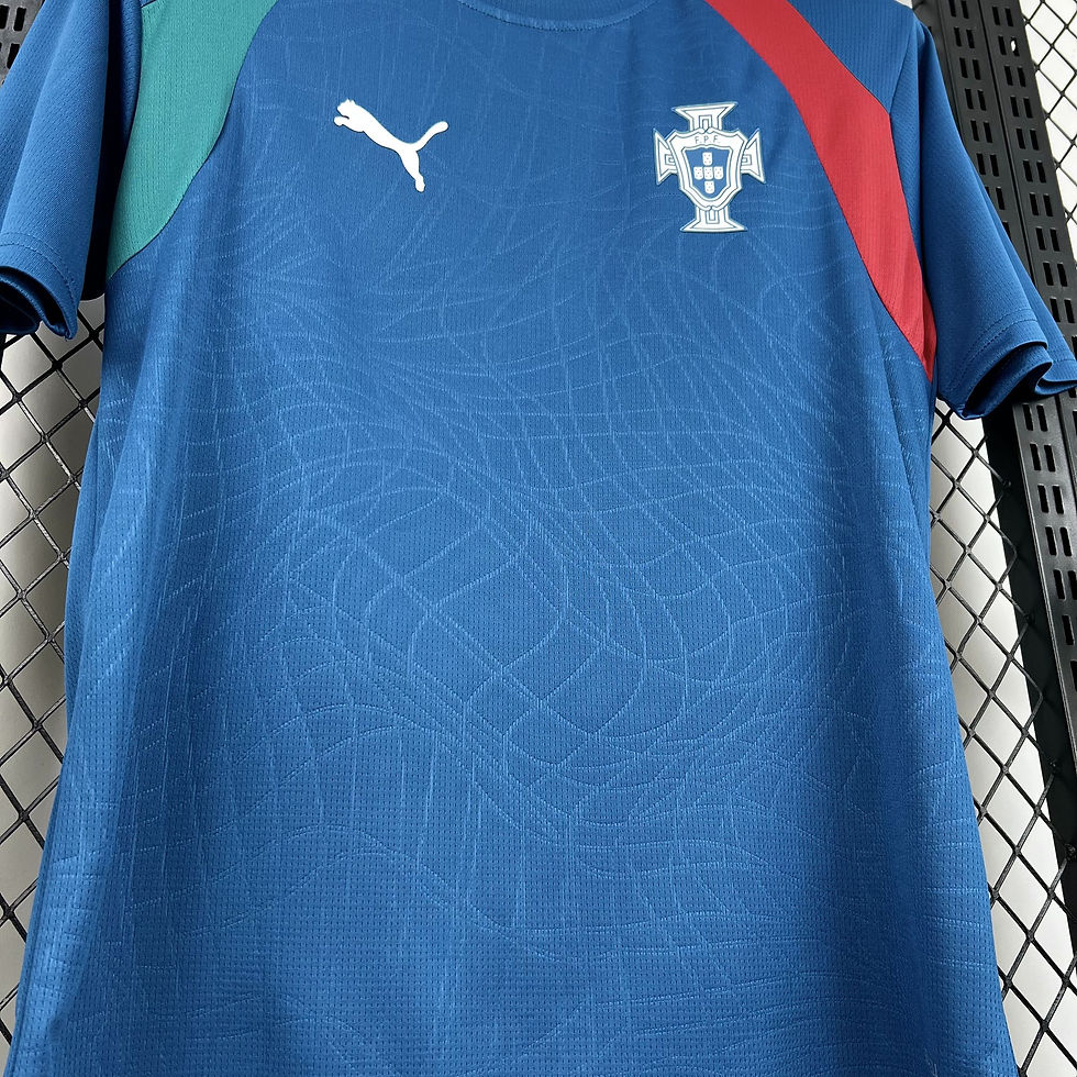 Miniatura: Camisa Modelo Torcedor Portugal Pré Partida 2026/27