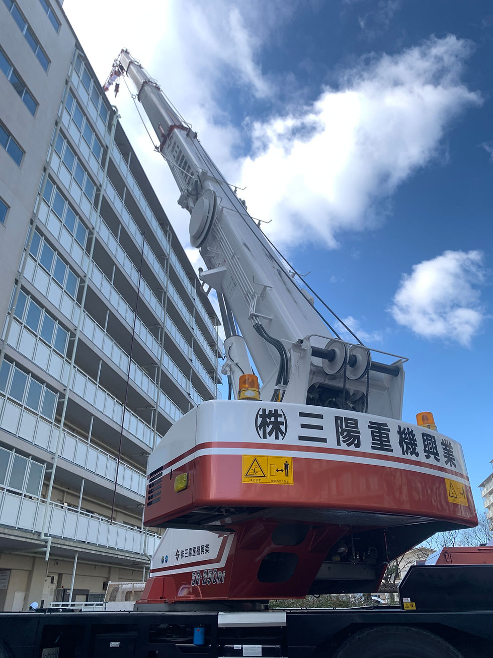 住宅街でのクレー作業