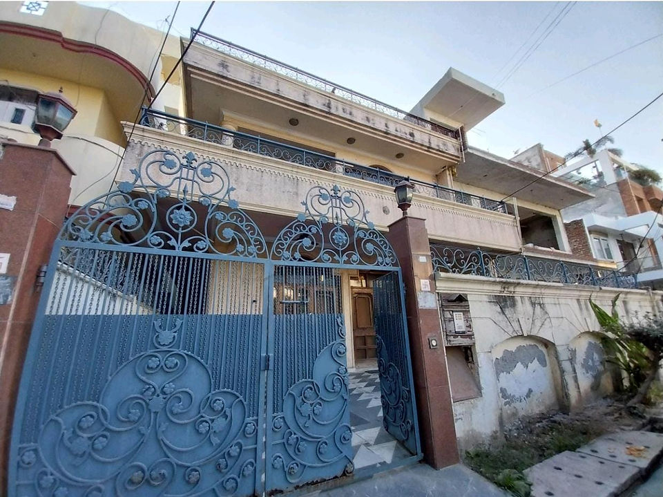 Fully Furnished Boys PG in Sector 40, Noida