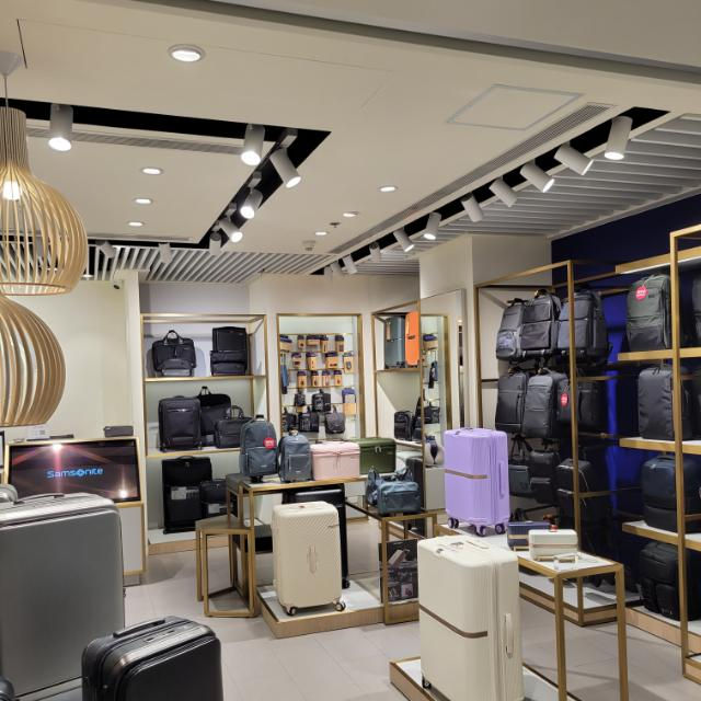 Luggage Shop