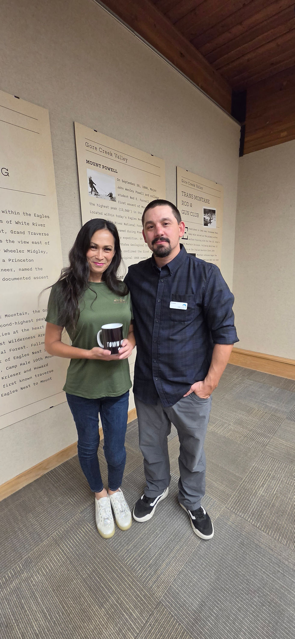 Press to Impress: Library Mugs Instructor Robert with Deanne Drake