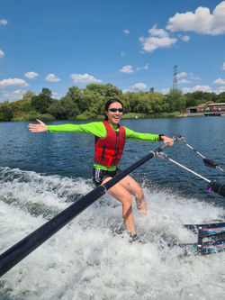 Waterskiing (standing)
