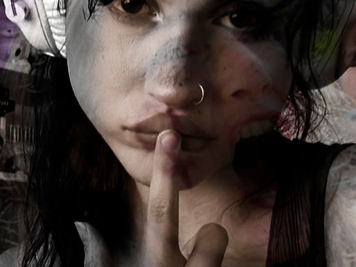 EL MATONEO "FEMINISTA" DE ABBY