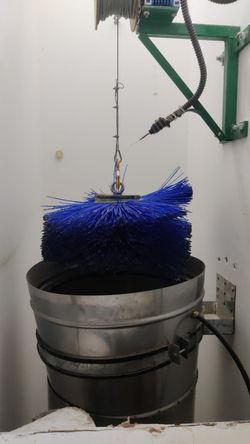 קלמנטינה ניהול ואחזקה הורדת מברשת פיר אשפה