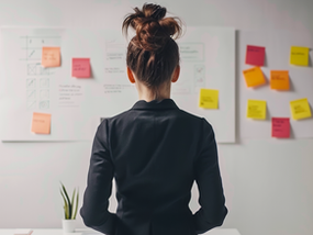 Vous avez besoin d'un DirCom, mais pas les moyens d'en recruter un ? J'ai une solution.