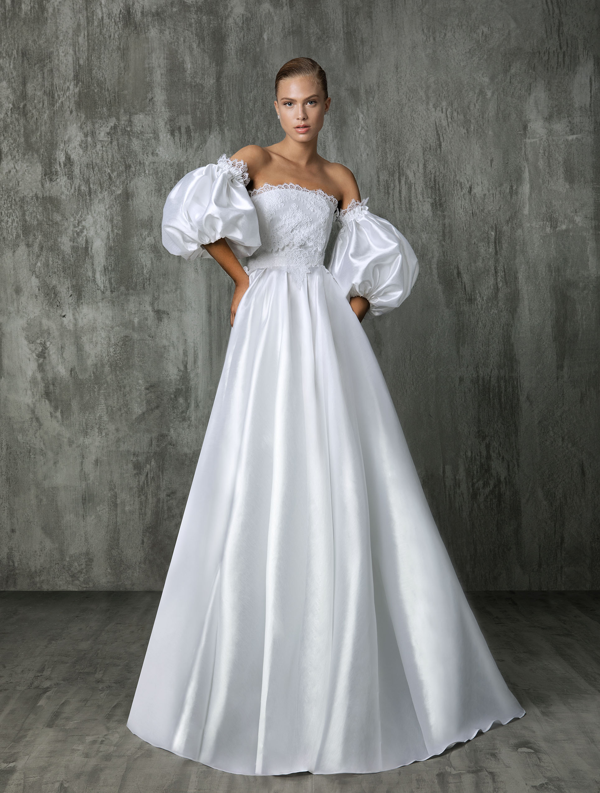 11 Puff Sleeve Wedding Dresses That Make A Serious Statement