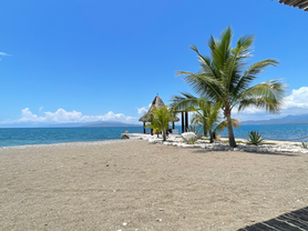 Hidden Gem Airbnb: Hacienda Los Guayacanes in Ocoa Bay
