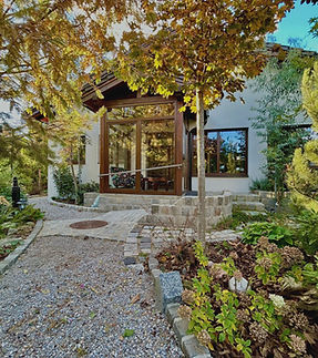 WhatsApp Image 2025-11-03 at 00.36_edited.jpg