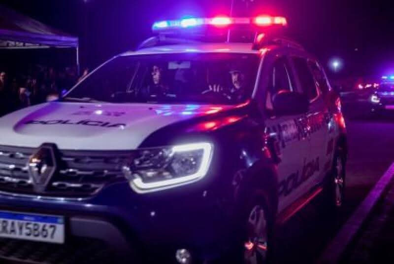 HOMEM É ESFAQUEADO EM BAR DE ASSENTAMENTO EM ROSÁRIO OESTE/MT E SUSPEITA FOGE EM MOTONETA