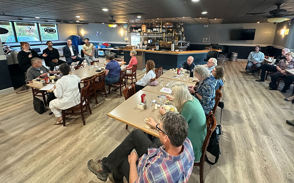 Juneau Assembly candidates discuss taxes and other local issues during a forum Thursday, Sept. 4, hosted by the Juneau-Gastineau Rotary Club at T.K. Maguires. (Mark Sabbatini / Juneau Independent)