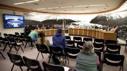 Assembly deadlocks 4-4 on allowing public comment at more meetings