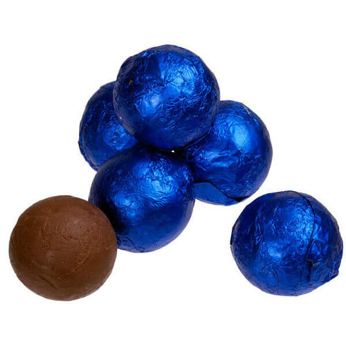 Thumbnail: Foiled Chocolate Balls