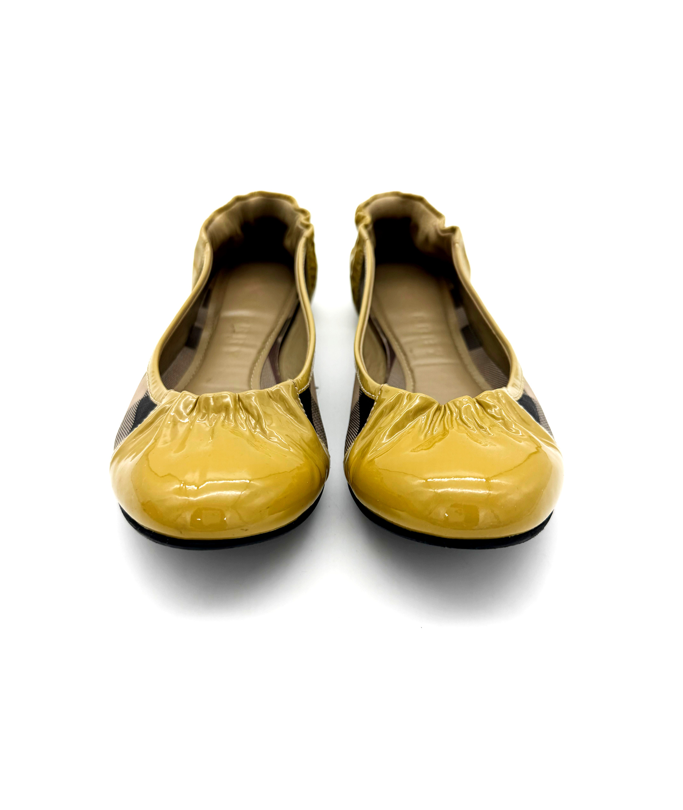Burberry Patent Nova Check Scrunch Ballet Flats image 3