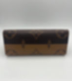Thumbnail: Pre-Owned Louis Vuitton OnTheGO