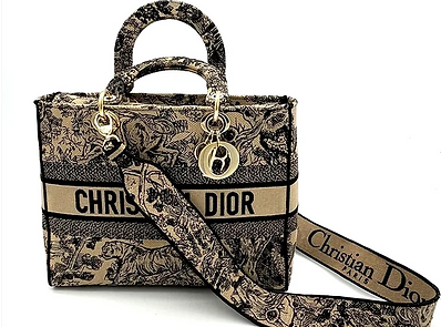 Chanel Model The Handbag Room.png