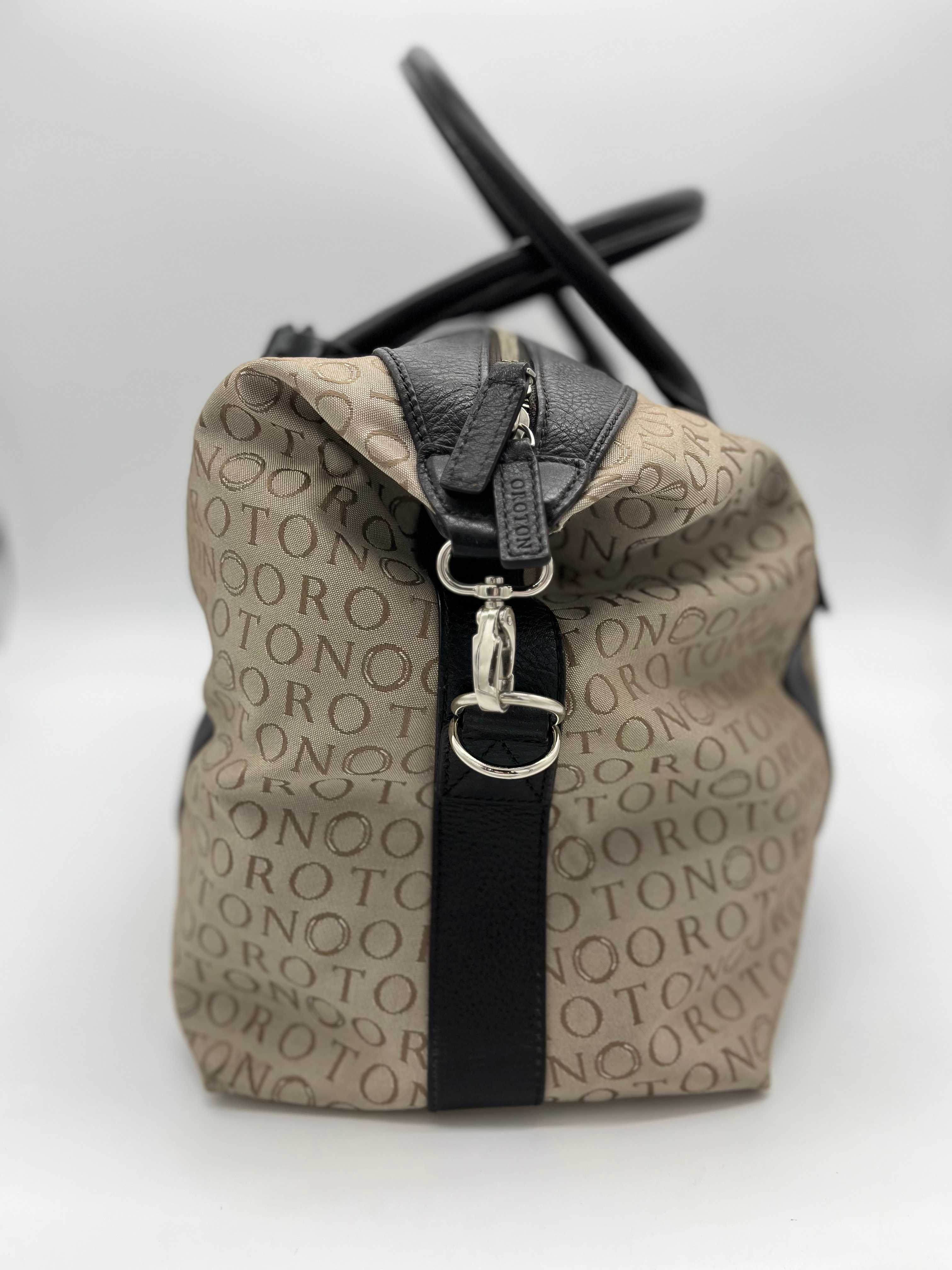 Oroton Overnight/Travel Bag image 3