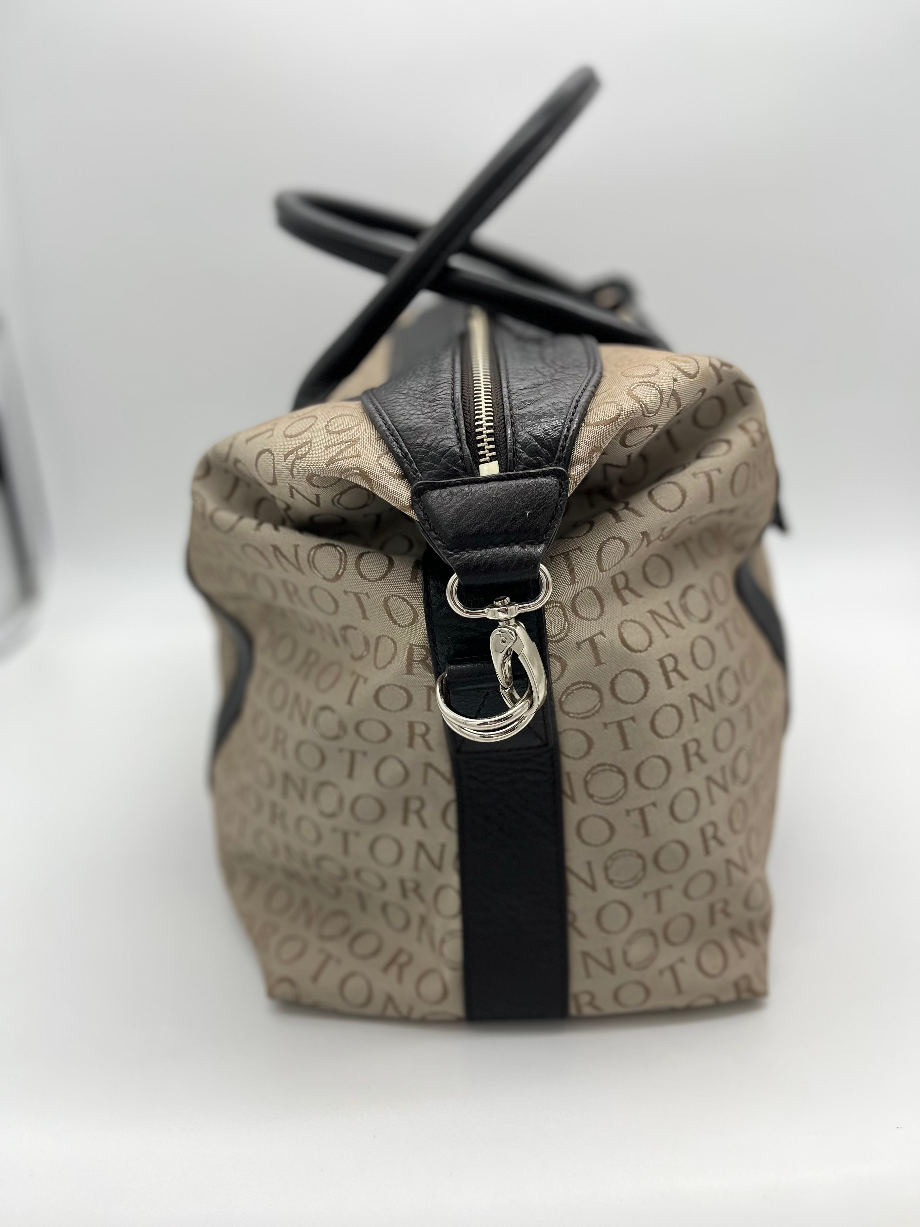 Oroton Overnight/Travel Bag image 4