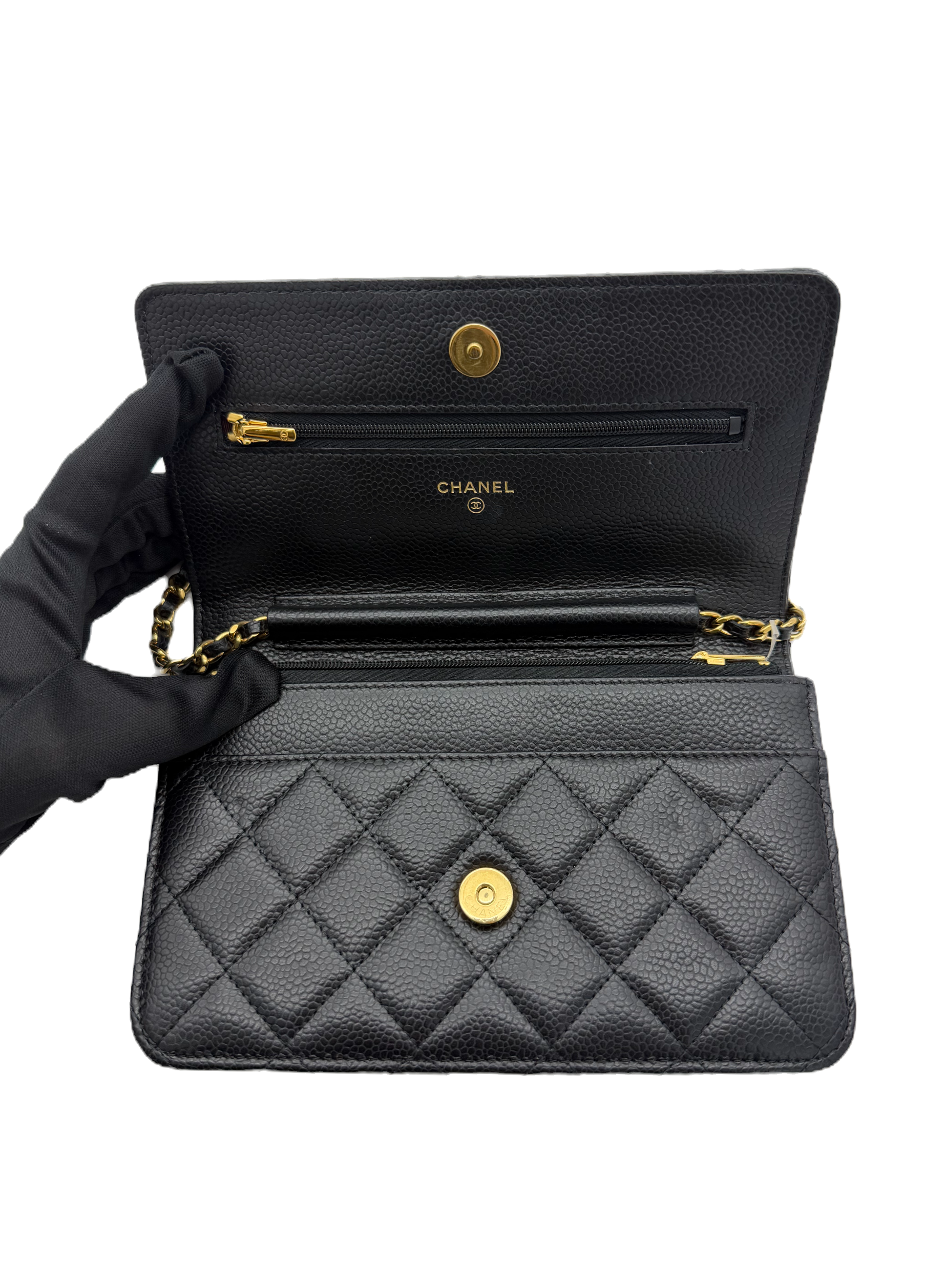 Chanel Wallet on Chain image 4