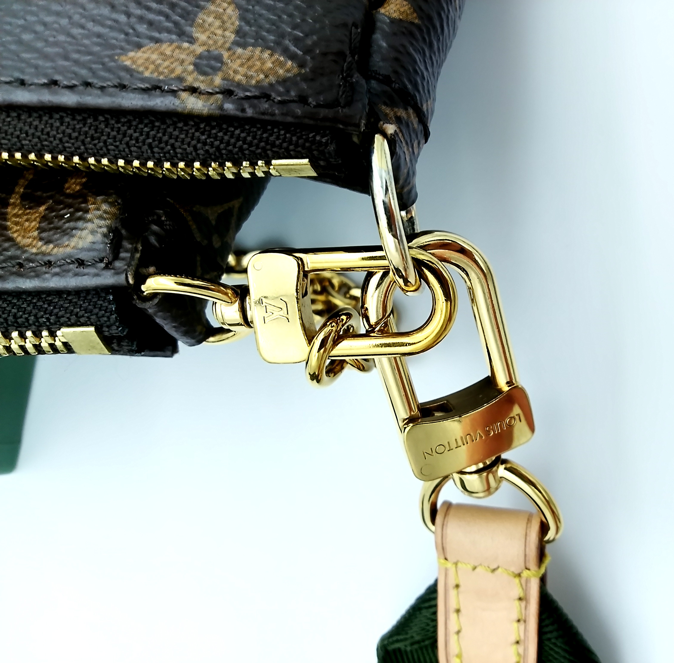 Louis Vuitton Women's Monogram Canvas Multi Pochette Accessoires image 4