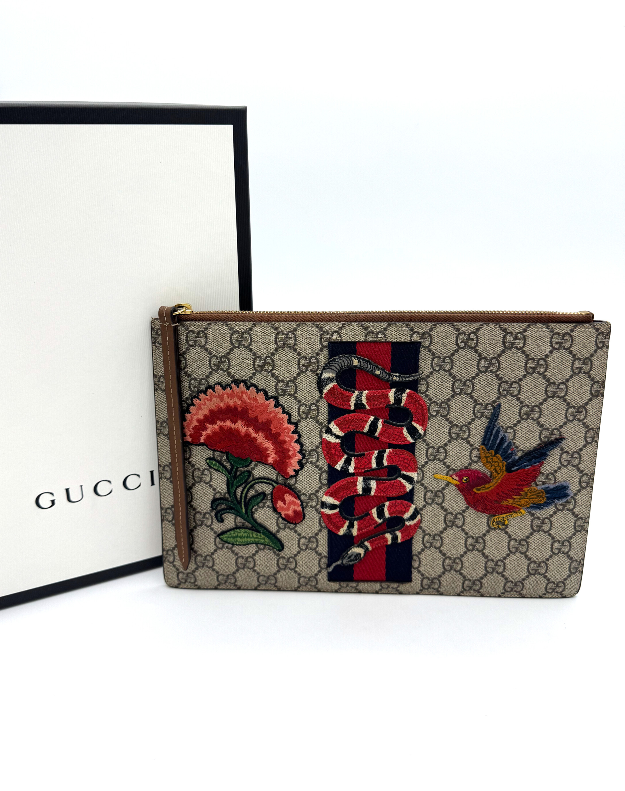 Gucci GG Supreme Kingsnake Embroided Zip Pouch image 2