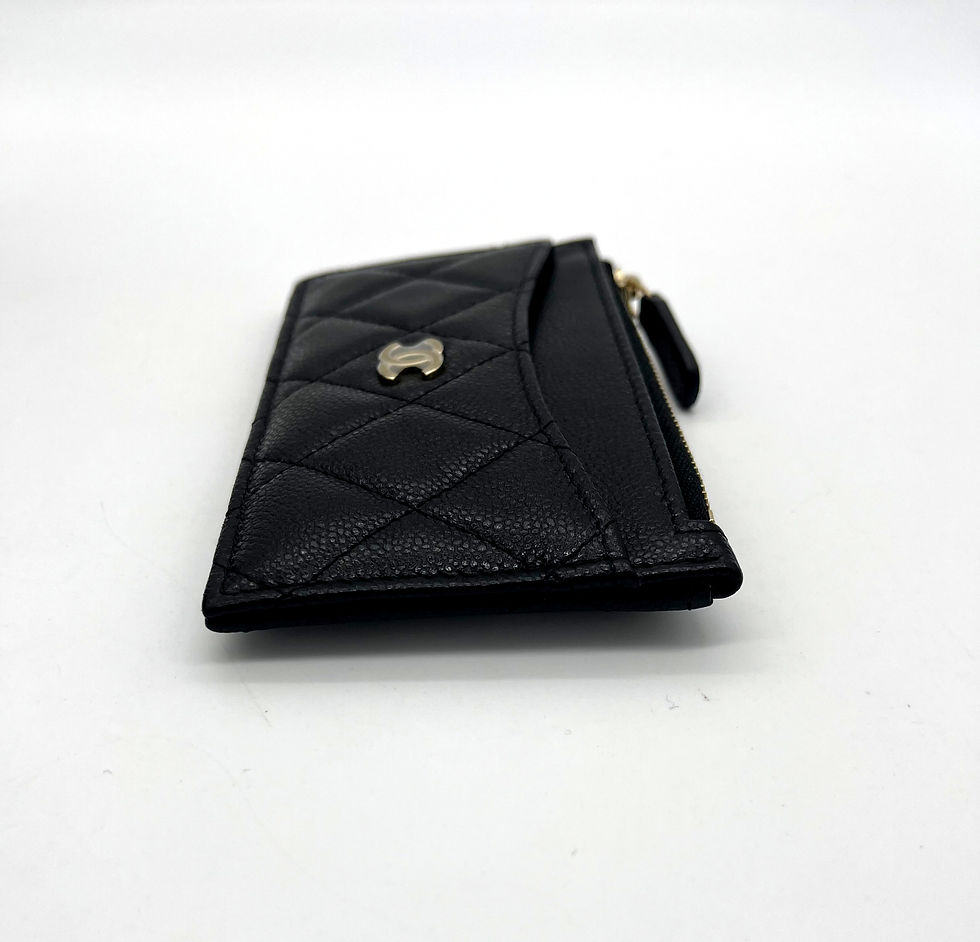 Thumbnail: Chanel  Caviar Quilted CC Black Card Holder