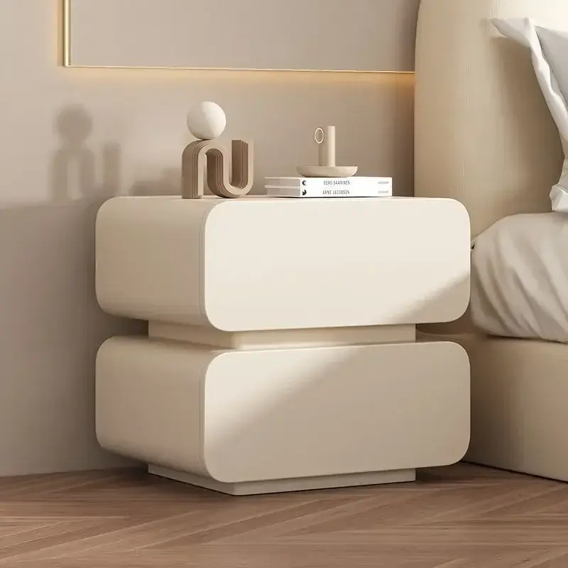 Table de chevet ronde en bois massif – style crème