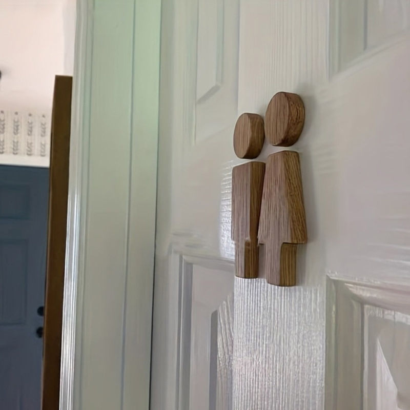 Thumbnail: Plaques de porte WC en bois – Signalétique Hommes/Femmes