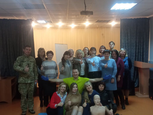  	А ви можете надати допомогу собі, рідним, близьким, друзям, оточуючим?  