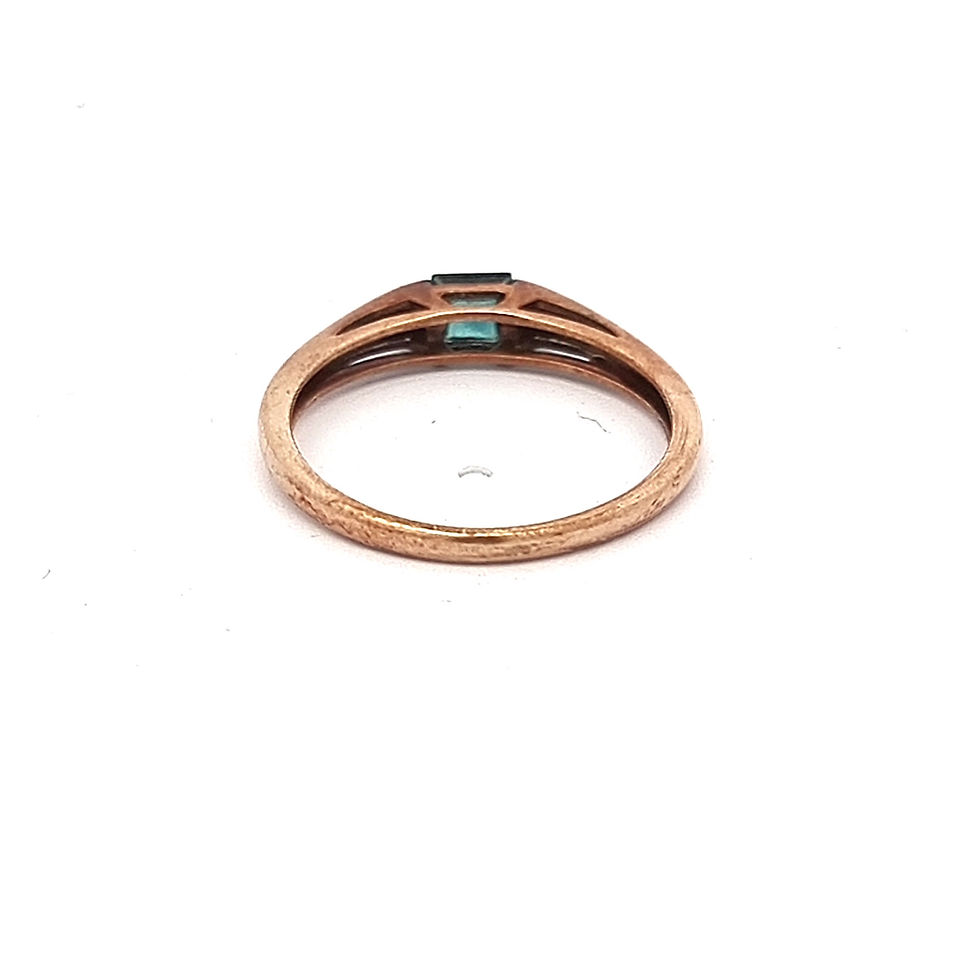Thumbnail: 9ct London Blue Topaz