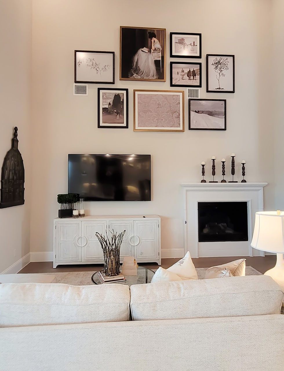 Gallery Wall 01