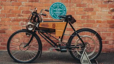 Royal Enfield inaugura placa em Redditch e reforça seu legado histórico