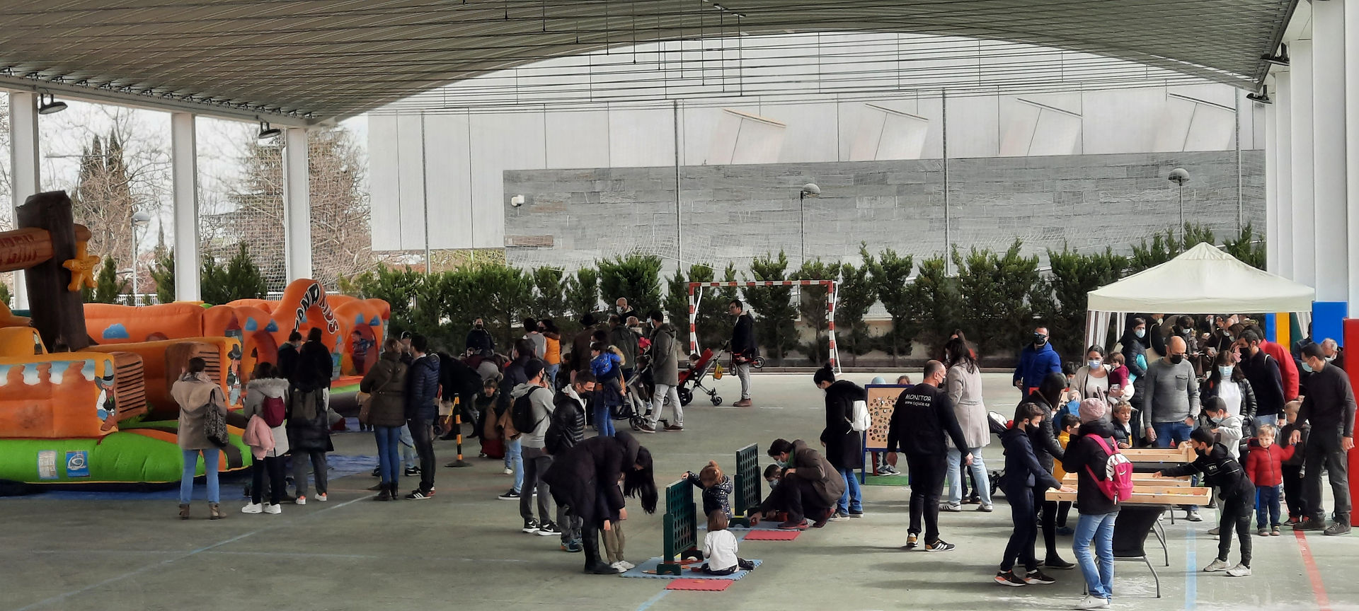 Parque infantil para fiestas populares 