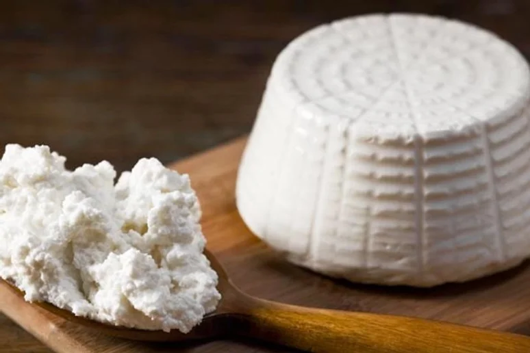 ìTORTELLO RIPIENO RICOTTA E SPINACI