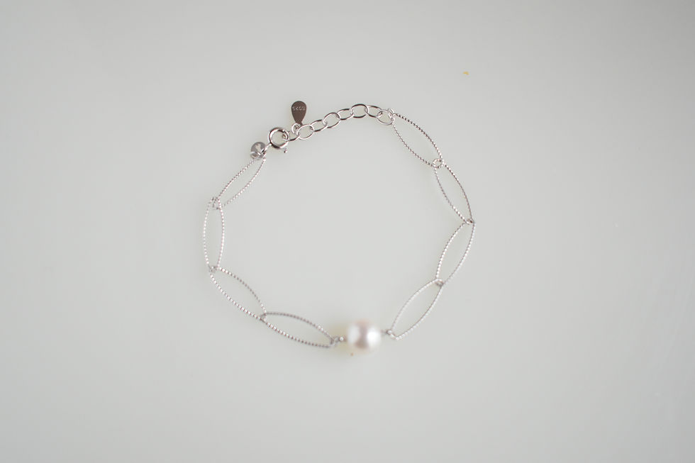 Miniatura: Sterling Silver 9 mm White Freshwater Pearl Link Bracelet. 