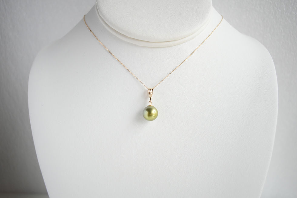 Thumbnail: 18” 14K Yellow Gold, 9 mm Pistachio Green Tahitian Pendant