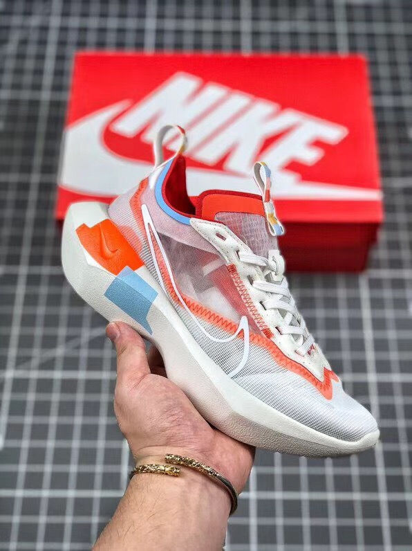 Thumbnail: Nike react