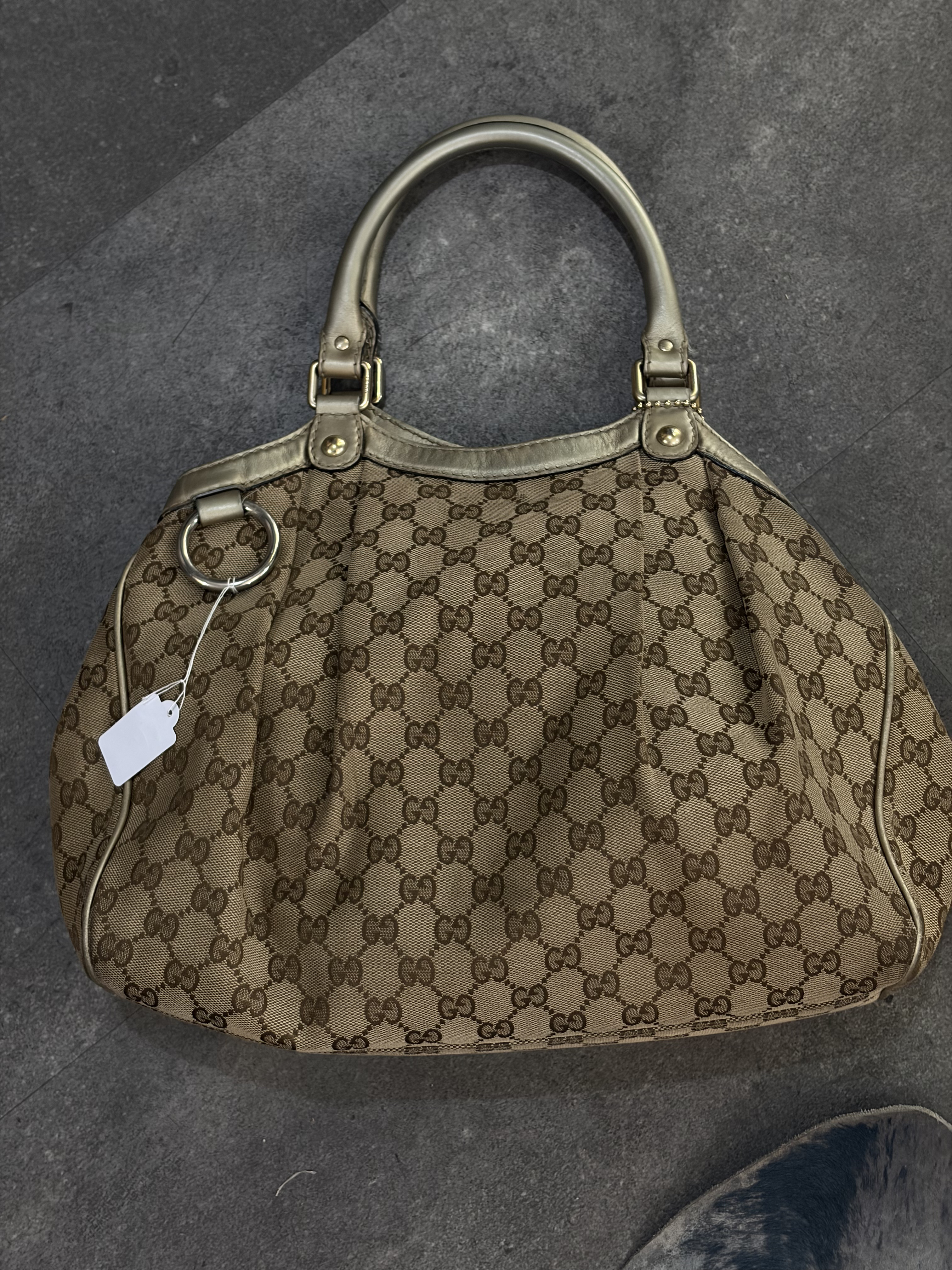 Chloé